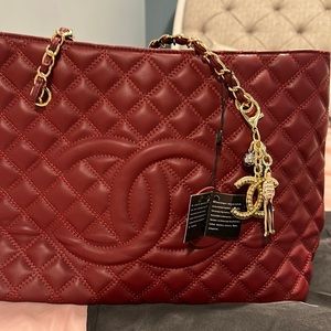 Beautiful Maroon quilted CC bag